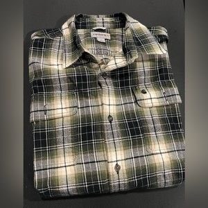 Carhartt green heavy flannel. Size L.
